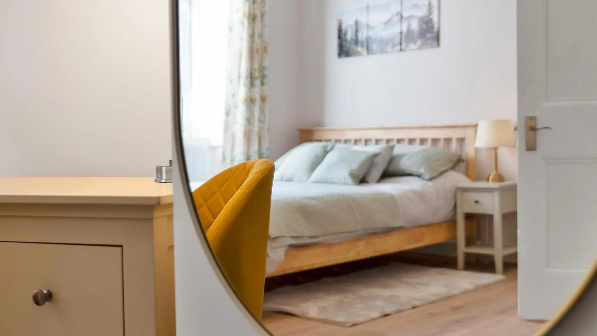 Lovely Haymarket Apartment - Central Edinburgh 0*,  Verenigd Koninkrijk